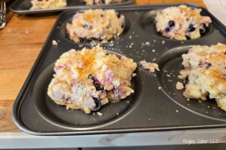 the more you fill the muffin top pan, the bigger the muffin top
