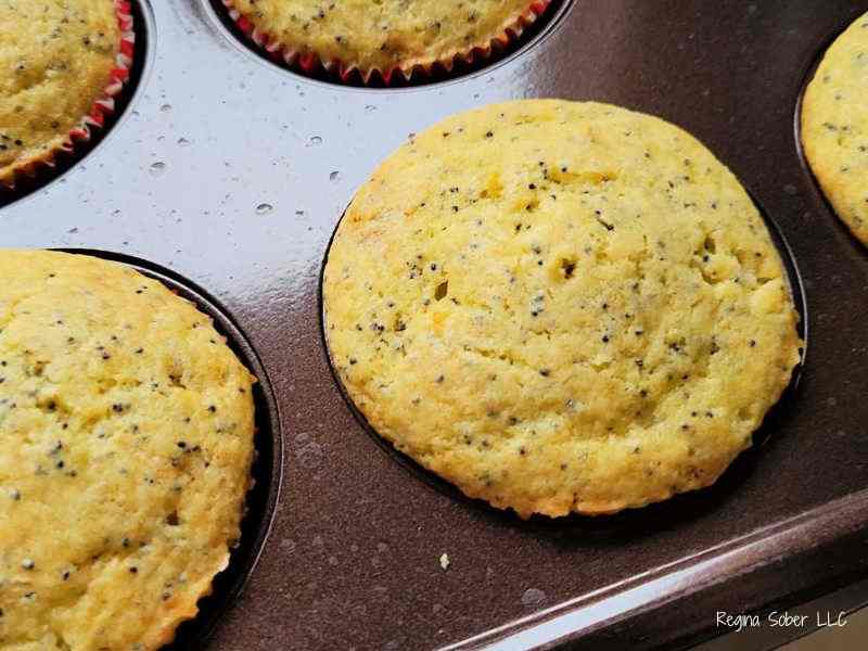 baked lemon poppy muffins