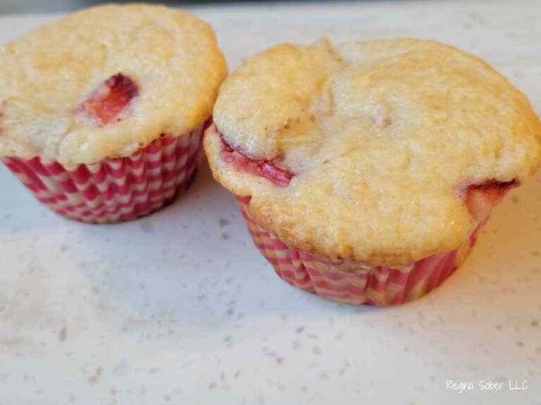 strawberry lemon muffins