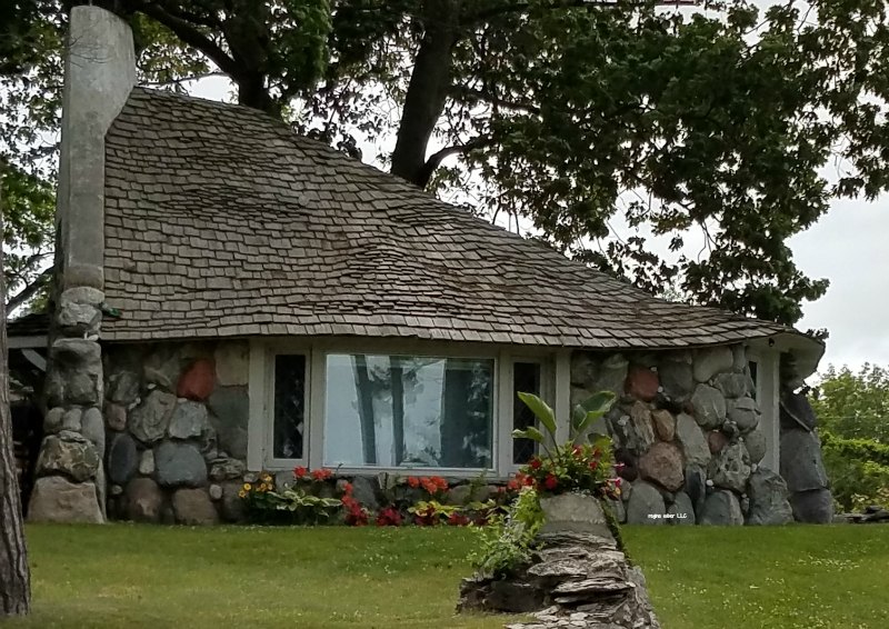 visit charlevoix michigan's mushroom houses Eat Travel Life