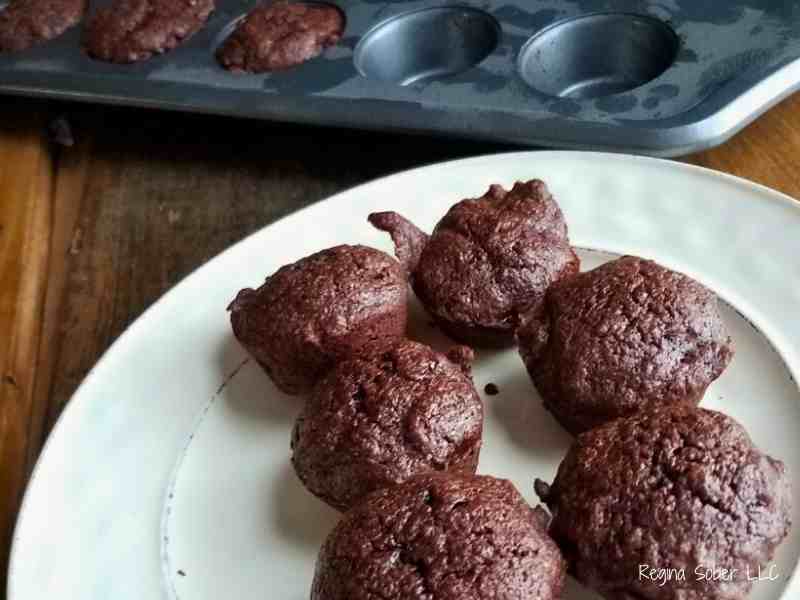 plated brownie bites
