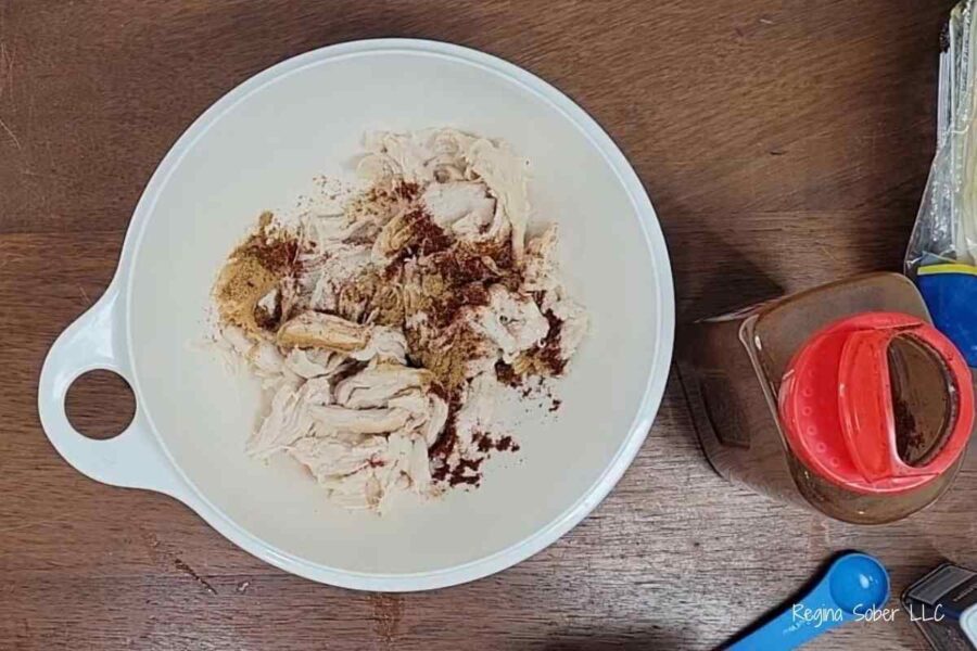 shredded chicken with cumin and chili powder
