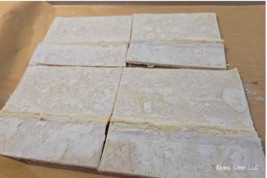 quarter the pastry sheets for 4 turnovers
