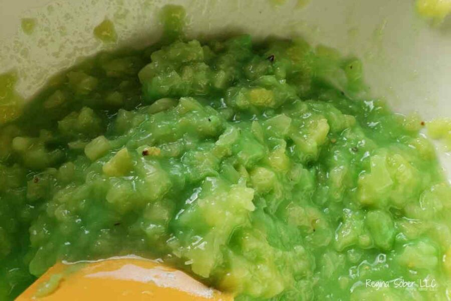 green dessert