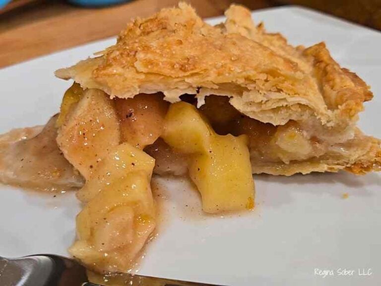 homemade apple pie