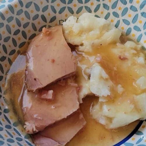 ham, gravy and mashed potatoes