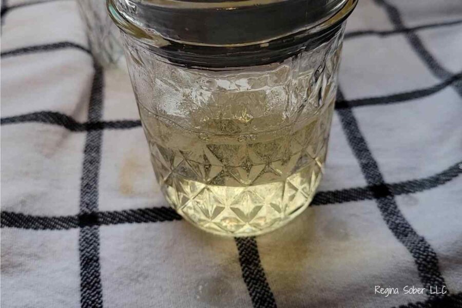 filling jar corn jelly