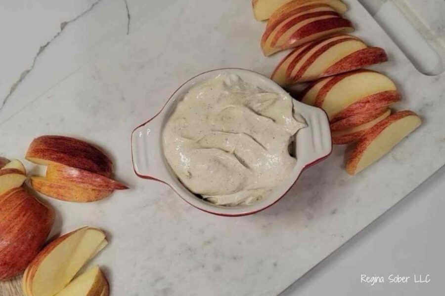 assemblying the dip and apple slices