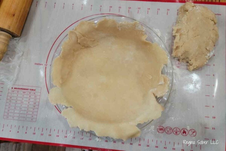 flaky crust pie crust recipe in pie dish