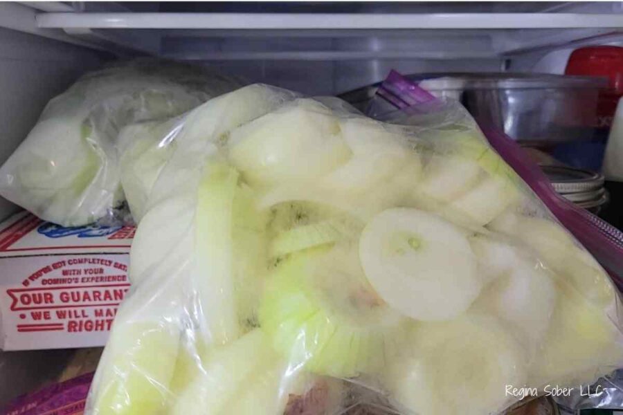 chilled bag sliced onions