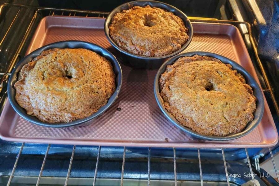 baked pumpkin cakes