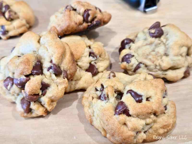 baked browned butter chocolate chip cookies